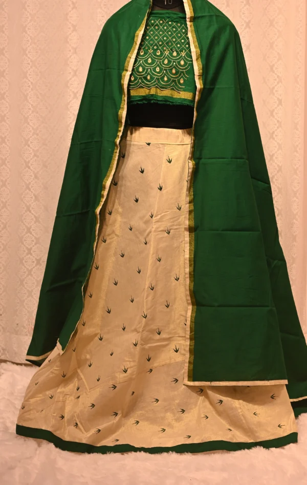 Dhavani set