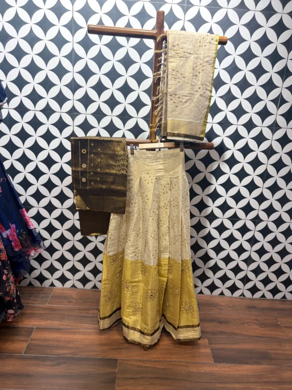 kasavu Dhavani Set